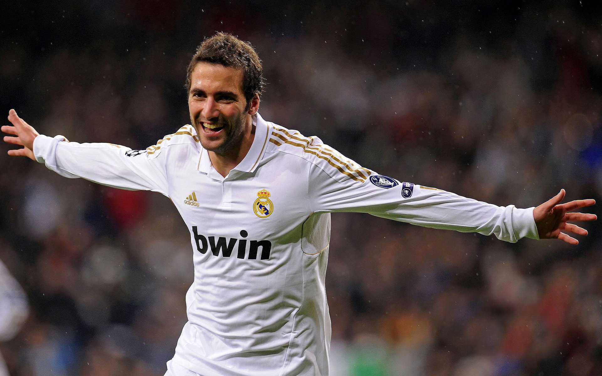 萨内一锤定音！国际米兰惊天翻盘英格兰，欧冠之夜见证蓝黑奇迹